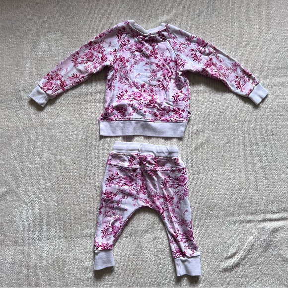 Bums & Roses Jogger Set - Picture 5 of 6